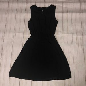Chiffon Black Dress with Lace Collar Detail